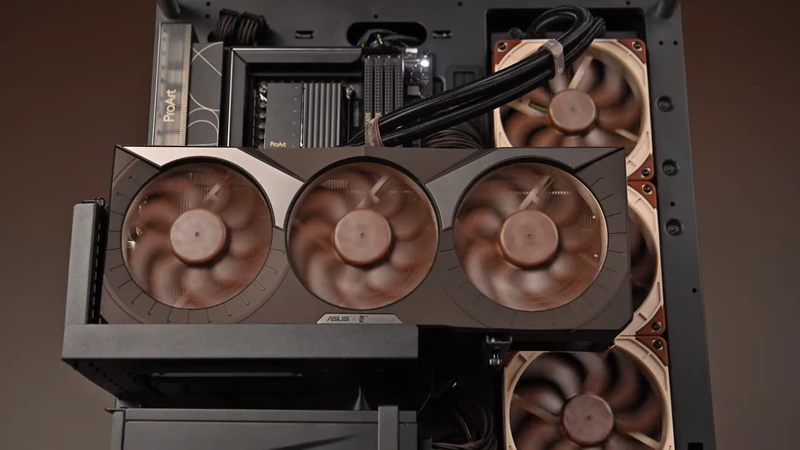 نسخه Asus RTX 5080 Noctua